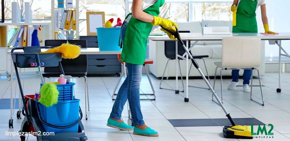 ¿Cuánto cuesta una limpieza de oficinas? 2 ¿Cuánto cuesta una limpieza de oficinas?